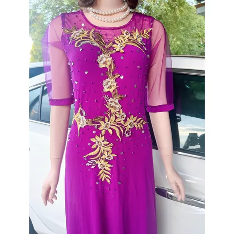 Đầm dạ hội dáng dài trung niên thêu tay cao cấp đính đá tỉ mỉ Giá 320k Chất liệu vải thun solen xịn cao cấp