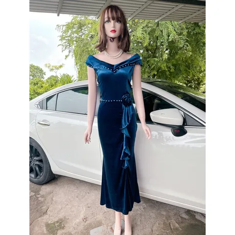 Đầm dạ hội nhung đính Ngọc siêu sang Giá 390k HÀng có sẵn giao ngay Có màu xanh lá , đỏ và xanh coban + xanh đậm