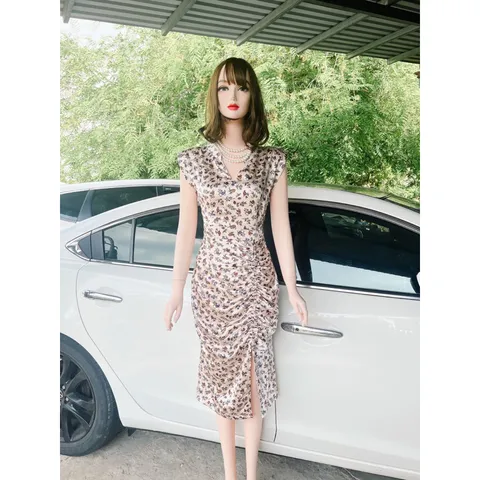 Đầm lụa xịn siêu sang Giá 290k Hàng có sẵn giao ngay Vai có đệm mút Hàng rất xịn , đẹp