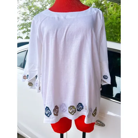 Áo linen hàng nhật thêu hoa màu hồng phấn Giá 190k Hàng có sẵn giao ngay Màu hồng và màu trắng