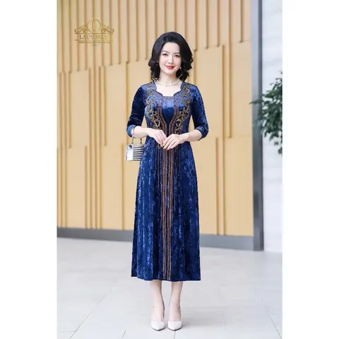 Đầm nhung tuyết cổ U ép đá thời trang trung niên cao cấp Giá 390k Hàng có sẵn giao ngay Có màu xanh lá + xanh đậm