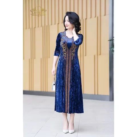 Đầm nhung tuyết cổ U ép đá thời trang trung niên cao cấp Giá 390k Hàng có sẵn giao ngay Có màu xanh lá + xanh đậm