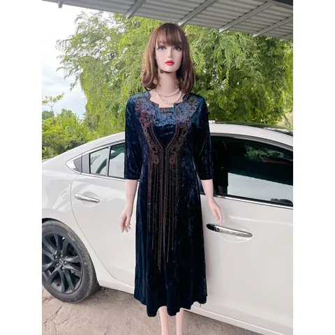 Đầm nhung tuyết cổ U ép đá thời trang trung niên cao cấp Giá 390k Hàng có sẵn giao ngay Có màu xanh lá + xanh đậm