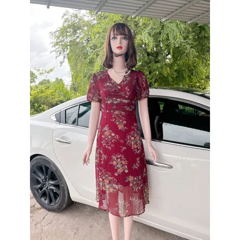Đầm hoa siêu đẹp 2 lớp dày dặn Hàng có sẵn giao ngay M Giá 290k