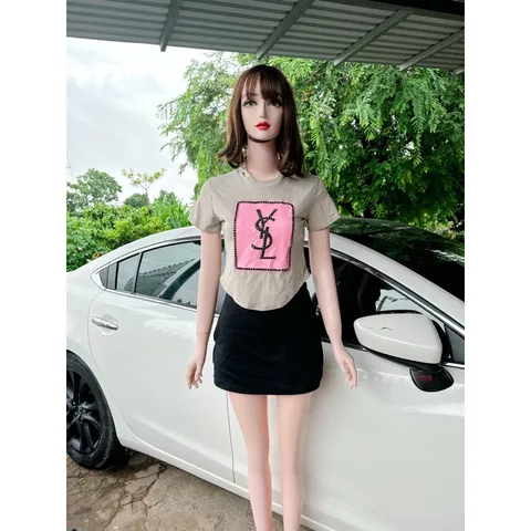 Set áo đính kết + chân váy có sẵn lót quần  Hàng có sẵn giao ngay  Giá 290k/ cả set