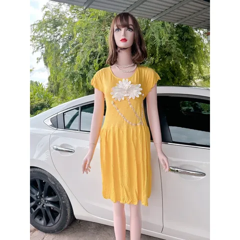 đầm đính hoa siêu đẹp Hàng có sẵn giao ngay  Giá 250k Chất liệu thun co giãn dễ mặc Có size tới 80kg