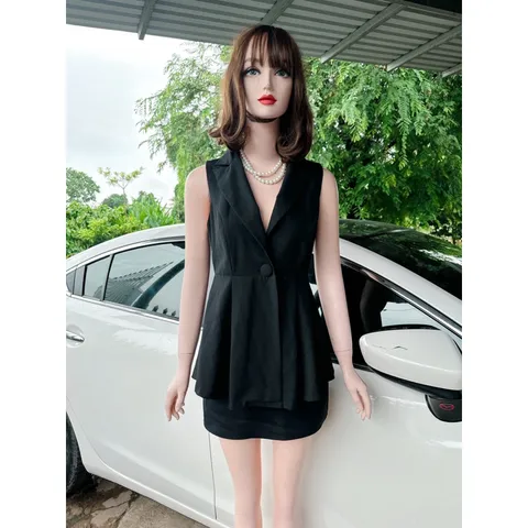 Set áo vesst + chân váy có sẵn lót quần  Hàng có sẵn giao ngay  Giá 290k/ cả set Màu đen Size SM