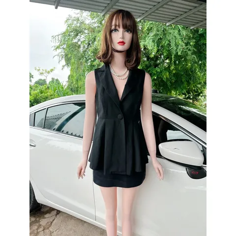 Set áo vesst + chân váy có sẵn lót quần  Hàng có sẵn giao ngay  Giá 290k/ cả set Màu đen Size SM