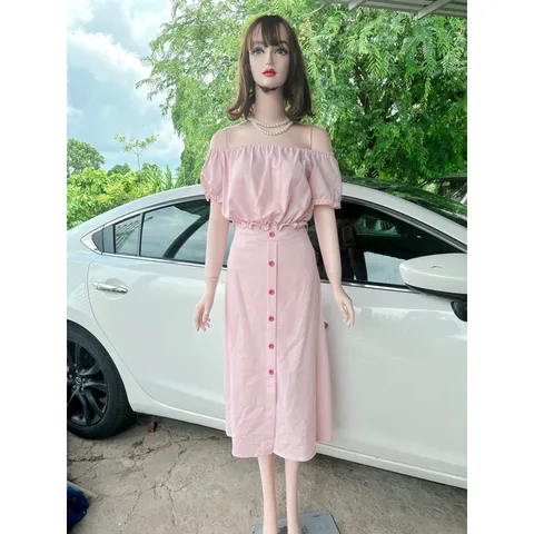 Set áo trễ vai +  mix chân váy, có thể mặc lên vai hoặc trễ vai đều đẹp Hàng có sẵn giao ngay Giá 250k/ cả set Size SM