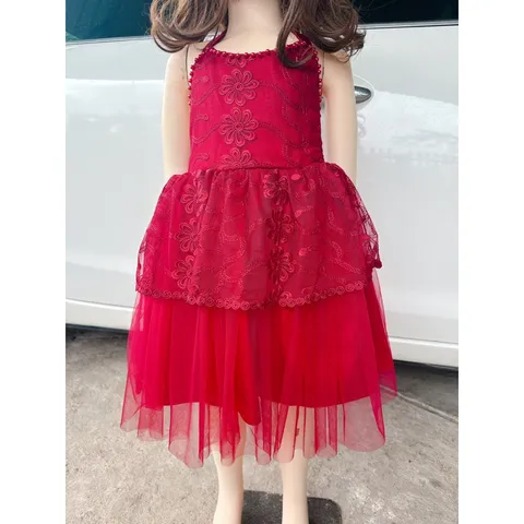 Đầm yếm công chúa cột cổ, hở lưng mát mẻ, nơ to sau lưng Giá 160k Hàng có sẵn giao ngay  Chất liệu ren cao cấp