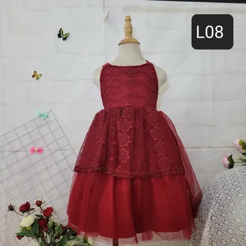Đầm yếm công chúa cột cổ, hở lưng mát mẻ, nơ to sau lưng Giá 160k Hàng có sẵn giao ngay  Chất liệu ren cao cấp