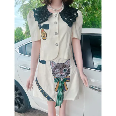 Set áo thêu đính kết +  chân váy đính kết nổi Hàng có sẵn giao ngay ML Giá 490k/ cả set Màu kem Hàng siêu cấp