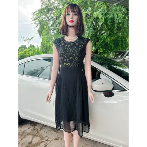 HÀNG THIẾT KẾ - ĐẦM XÒE REN ÁNH KIM PHỐI VÁY VOAN CAO CẤP  CÓ màu đen MXL và đỏ L Form to Hàng có sẵn giao ngay Giá 299k