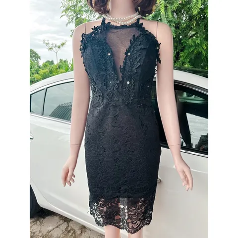 Đầm body ren đính hoa nổi, đúp lót 2 lớp, có sẵn mút ngực  Size SM Hàng có sẵn giao ngay  Giá 290k Màu đen