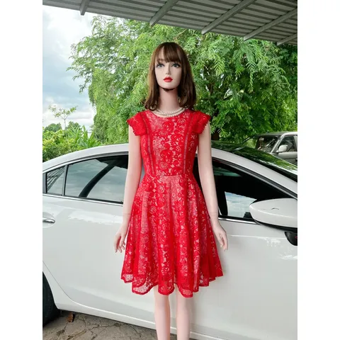 Đầm tiệc ren xoè quý phái có mút ngực , màu đỏ ren Giá 299k Hàng có sẵn giao ngay.  Size SM Đup lót 2 lớp