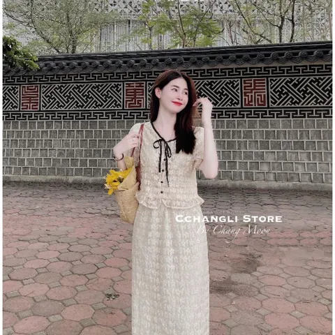 Không mơ cổ tích hoang đường  Chỉ mơ những lúc bình thường vẫn xinh 🥰🥰 SÉT REN NUDE MIDI TIỂU THƯ NƠ ĐEN