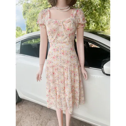 Đầm hoa siêu đẹp có sẵn mút ngực Giá 290k Hàng có sẵn giao ngay Đúp lót 2 lớp Chất liệu chiffon cao cấp