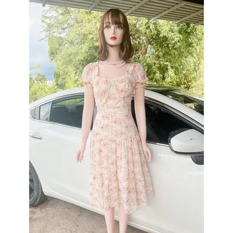 Đầm hoa siêu đẹp có sẵn mút ngực Giá 290k Hàng có sẵn giao ngay Đúp lót 2 lớp Chất liệu chiffon cao cấp