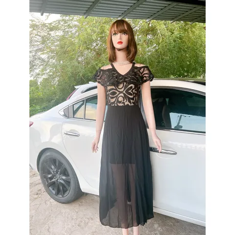 Đầm trễ vi dáng dài