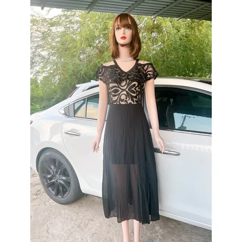 Đầm trễ vi dáng dài