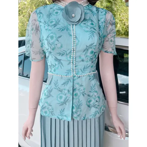 Đầm hoa thiết kế chạy viền ngọc xếp ly cài hoa Hàng có sẵn giao ngay Đủ size Hàng cao cấp Chất liệu áo voan tơ
