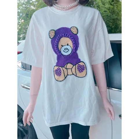 Áo thun trắng  nữ cổ tròn in hình gấu tím đáp thêu đính đá trẻ trung đơn giản chất thun cotton cao cấp hàng đẹp
