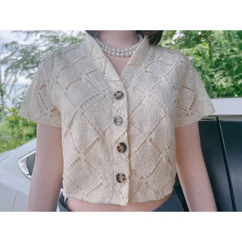 Áo ren kim cương , màu nude đơn giản dành cho nữ Giá 150k Hàng có sẵn giao ngay Áo dạng crop top, dễ phối đồ