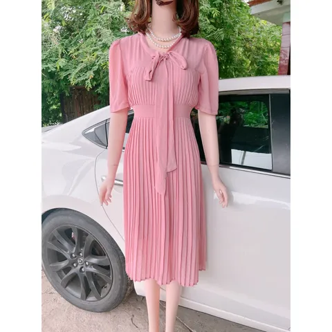 🍭 Đầm dáng dài xếp ly siêu đẹp New 100%, Freesize dưới 70kg mặc đẹp Giá 290k Hàng có sẵn giao ngay Chất liệu voan