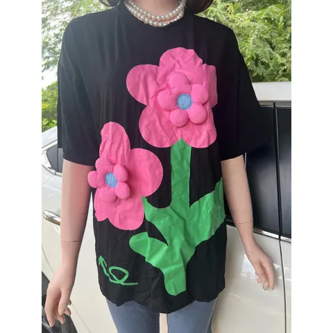 áo form rộng đính hoa nổi diện hè, đi biển, đi chơi Giá 199k Hàng có sẵn giao ngay Màu hồng Chất liệu thun cotton mát