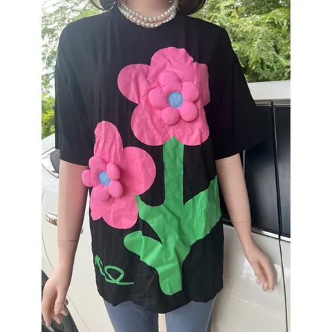 áo form rộng đính hoa nổi diện hè, đi biển, đi chơi Giá 199k Hàng có sẵn giao ngay Màu hồng Chất liệu thun cotton mát