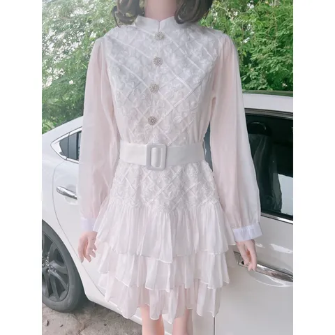 Đầm  TRẮNG XOÈ TẦNG KÈM ĐAI Hàng chính chủ-DVC Giá 390k, người ta đang bán gần 7xx Hang có sẵn giao ngay Đủ size