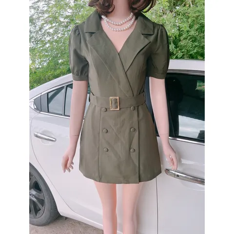 ĐẦM VEST 6 NÚT KÈM đai như hình Giá 290k Chất liệu tuyết mưa cao cấp, đã có sẵn lót quần Hàng có sẵn giao ngay S