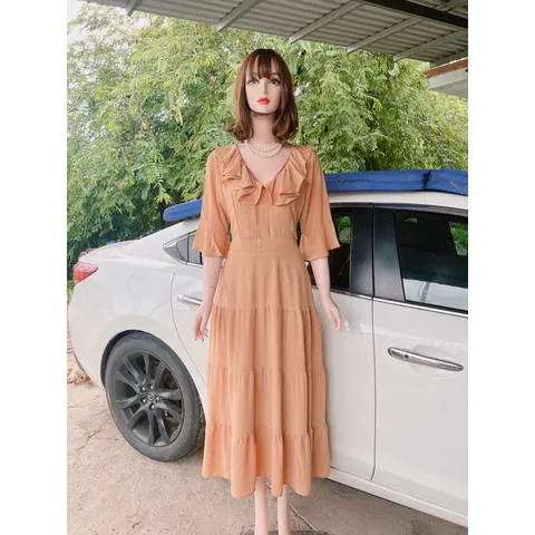 Đầm Quang Châu tiểu thư Giá 299k Phía sau vừa dây kéo vừa bo chun co giãn dễ mặc Đúp lót 2 lớp  Màu nude Dưới 69kg mặc