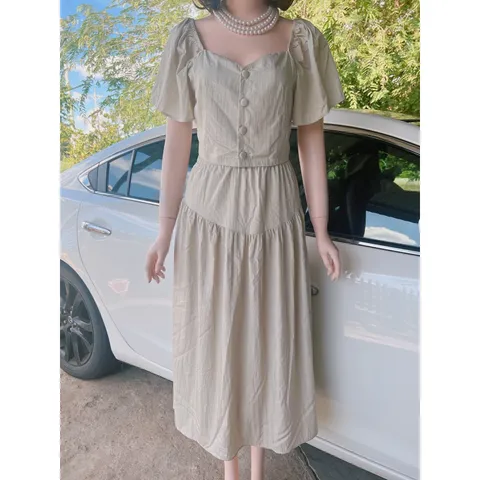 Set Áo Croptop Khuy Trước Kèm Chân Váy Dài Dáng Xòe Nhẹ Nhàng Nữ Tính Chất Đũi Gân Giá 290k/ cả set Hàng có sẵn giao