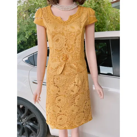 Đầm ren đính kết ngọc siêu đẹp Giá 350k Hàng có sẵn giao ngay Chất liệu ren phối umi co giãn dễ chịu
