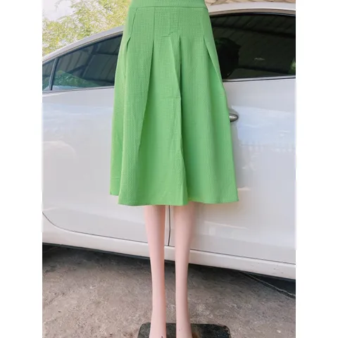Chân váy gấm xốp xếp li xòe ngang gối Hàng chính chủ ND Hàng có sẵn giao ngay S Giá 190k/ chân váy