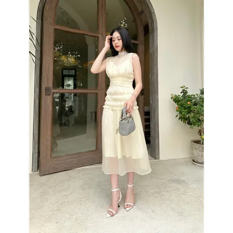 ĐẦM DỰ TIỆC, DU LỊCH SANG CHẢNH CỔ trụ HÀNG THIẾT KẾ CHẤT ĐẸP,nhún eo dấu bụng tôn ngực tôn mông voan màu kem Giá 350k