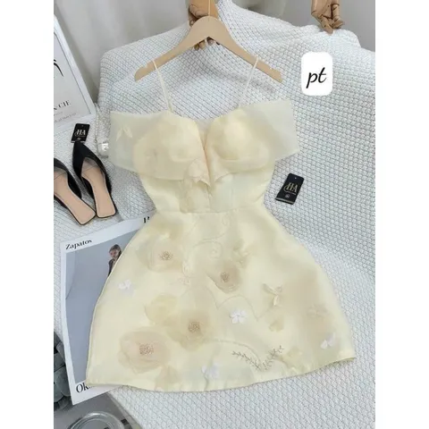Váy tafta 2 dây đính kết hoa cầu kỳ Váy tafta đi tiệc sang chảnh Giá 390k Màu hồng S Màu kem SML Hàng có sẵn giao ngay