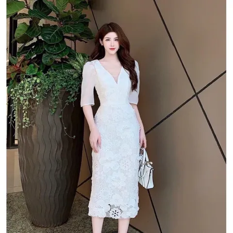 Đầm  ren hoa siêu xinh hoa đính kết sang trọng cao cấp  màu Trắng siêu đẹp Hang có sẵn giao ngay L Giá 390k