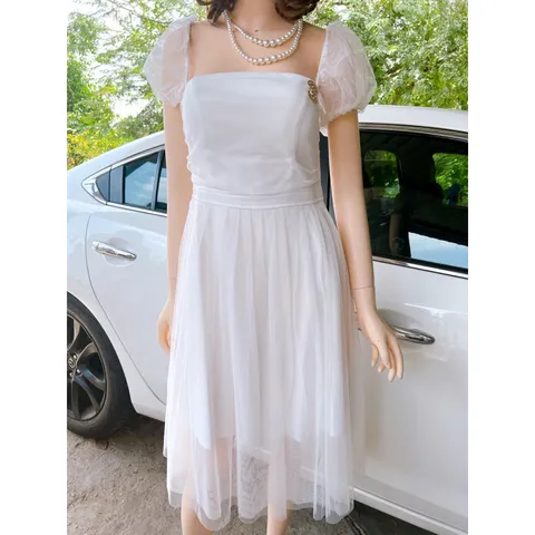 Đâm trắng dáng dài tiểu thư , đầm trắng cổ vuông nữ tính tay lưới ren Giá 299k Hàng có sẵn giao ngay Màu trắng