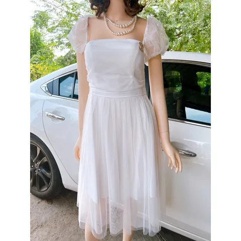 Đâm trắng dáng dài tiểu thư , đầm trắng cổ vuông nữ tính tay lưới ren Giá 299k Hàng có sẵn giao ngay Màu trắng