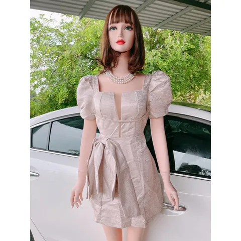 Váy tafta dáng xoè tay ngắn đính đá nơ eo, hàng thiết kế cao cấp Giá 320k Hàng có sẵn giao ngay Eo dưới 68cm