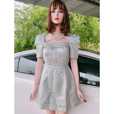 Váy tafta màu xanh pastel đính ngọc Eo dứoi 68cm Giá 320k Hàng có sẵn giao ngay Chất liệu xanh vân đá