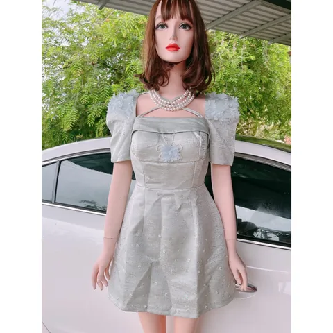Váy tafta màu xanh pastel đính ngọc Eo dứoi 68cm Giá 320k Hàng có sẵn giao ngay Chất liệu xanh vân đá