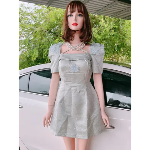 Váy tafta màu xanh pastel đính ngọc Eo dứoi 68cm Giá 320k Hàng có sẵn giao ngay Chất liệu xanh vân đá