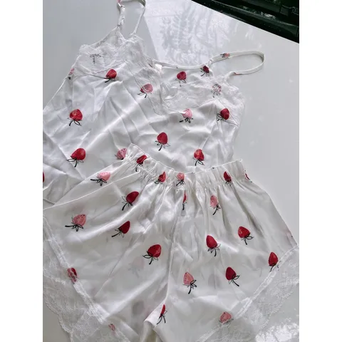 Bộ ngủ 2 dây lụa phối ren cách điệu chất mềm mịn thoáng mát mặc nhà hàng xuất Cao Cấp Giá 190k Hàng có sẵn gia