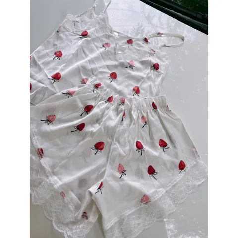 Bộ ngủ 2 dây lụa phối ren cách điệu chất mềm mịn thoáng mát mặc nhà hàng xuất Cao Cấp Giá 190k Hàng có sẵn gia
