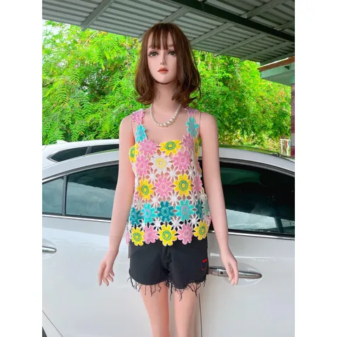 Set gồm quần jean đen thêu chữ eo dưới 74cm + áo len hoa ( có thể mặc thêm áo lót, hoặc áo lót ngoài mặc bikini )