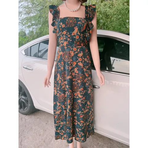 Đầm hoa 2 dây cánh tiên  Giá 290k Phía sau có bo chun co giãn dễ chịu Dưới 65kg mặc đẹp Chất liệu lụa mango cao cấp