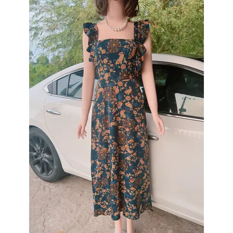 Đầm hoa 2 dây cánh tiên  Giá 290k Phía sau có bo chun co giãn dễ chịu Dưới 65kg mặc đẹp Chất liệu lụa mango cao cấp